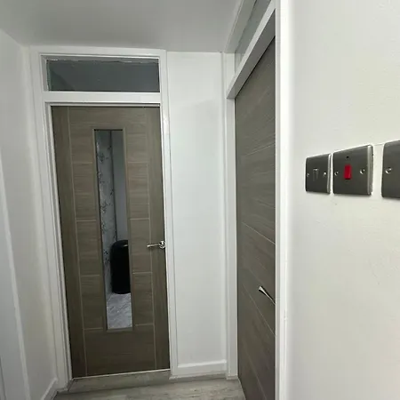 2 Bedroom - Near Coop Live & Etihad Stadium Manchester