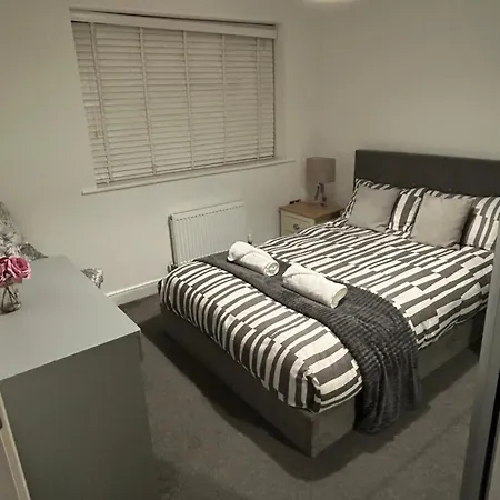 Large Centre 3bd Cosy - Etihad - Cooplive Apartamento