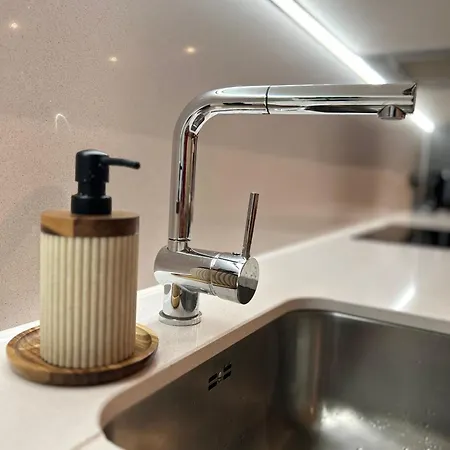 Apartament Spacious Local Attractions Gym Parking