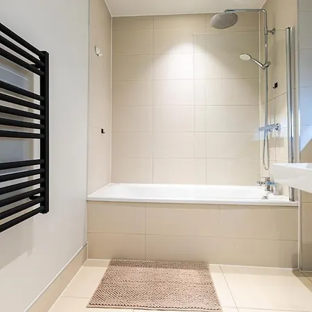Apartment Centre, Spacious Manchester