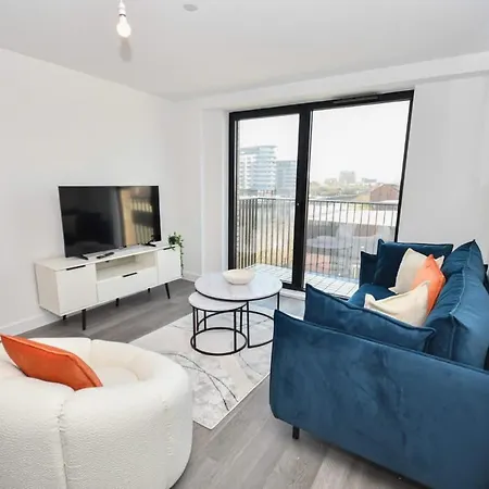 Modern 2 Bedroom In W Balcony *