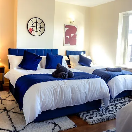 Near Uni And Hospital - Long - Fast Wi-fi - 15 Mins To
