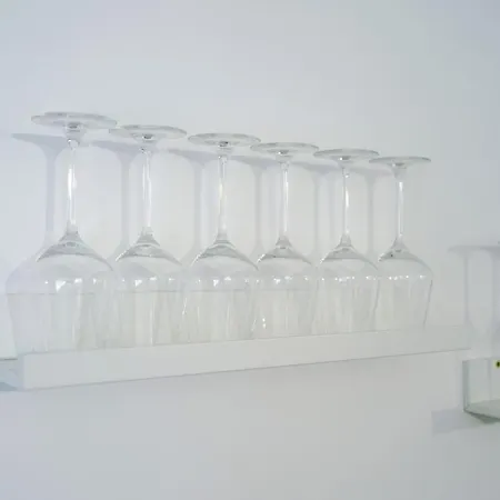 Stylish 2 Bedroom, 2 Bathroom With Free Parking