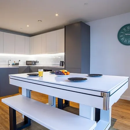 Apartment Centre Apartment, Pool Table *