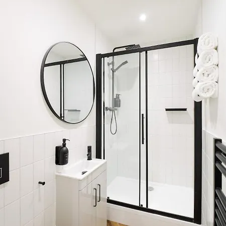 Apartment Herringbone At The Heim Manchester