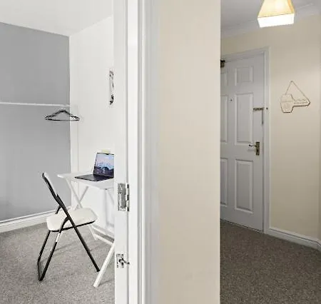 公寓 Arosa Escape- Modern2 Bed Suite,sleeps 5,free Parking,ps4,kingbed,wifi,near Christies *
