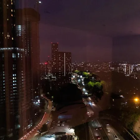 High Rise In Centre With Stunning Views Manchester
