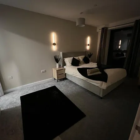 Luxury 2br High-rise Balcony, Terrace, Parking Lägenhet Manchester