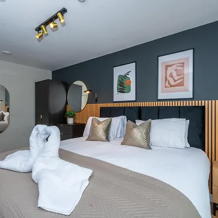 Luxury Waterfront 2br - Free Gym Access & Parking Appartement *