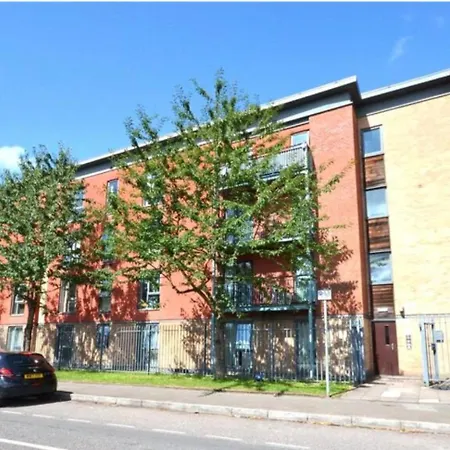 Modern Near Mediacity, Airport And Old Trafford With Secure Parking *