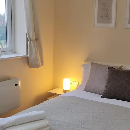 2 Bedroom In Manchester-sleeps 6-near Coop Live & Etihad With Free Parking Διαμέρισμα