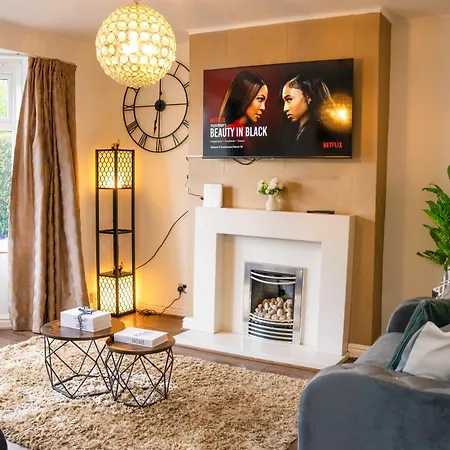 Apartman Modern & Spacious 4-bedroom In Crumpsall Manchester