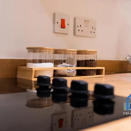 Condo-terrace-gym-games -free Secure Parking- Apartament