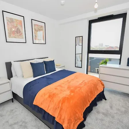 Modern 2 Bedroom In W Balcony * Manchester