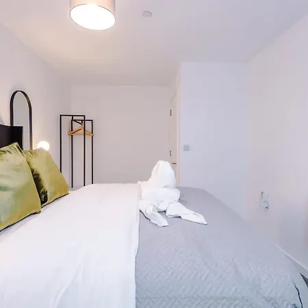 Apartmán Cosy 1br Near Media & Centre