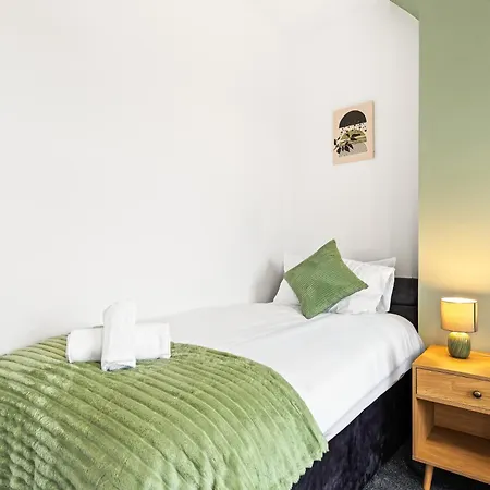 Comfortable 4 Bed - Free Parking & Fast Wifi Lägenhet Denton (Tameside)