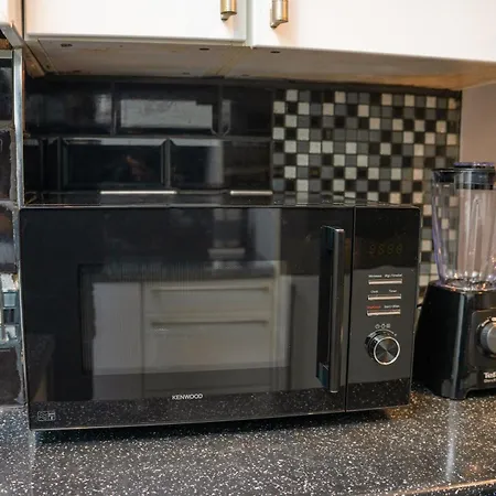 Apartman Modern & Spacious 4-bedroom In Crumpsall Manchester