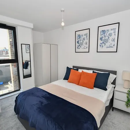 Modern 2 Bedroom In W Balcony *