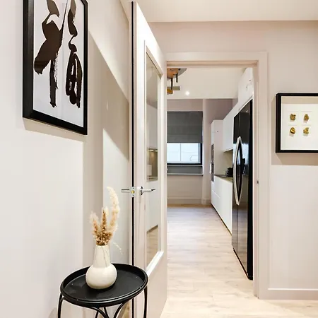 Spacious Location For Families Walk To شقة مانشستر