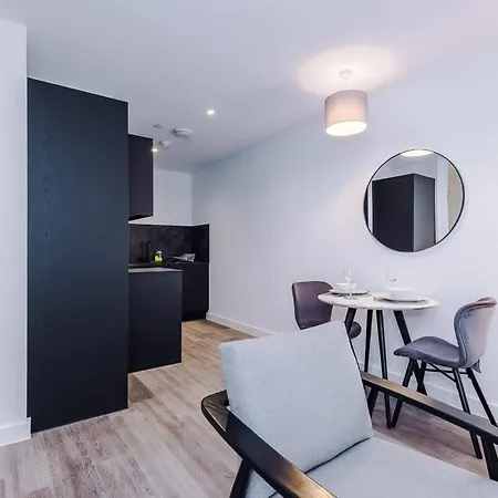 Apartmán Cosy 1br Near Media & Centre *