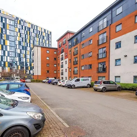 Stylish 2 Bedroom, 2 Bathroom With Free Parking Appartement *
