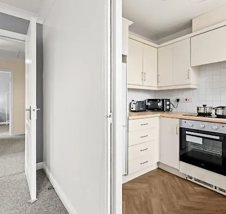 Arosa Escape- Modern2 Bed Suite,sleeps 5,free Parking,ps4,kingbed,wifi,near Christies * 曼彻斯特