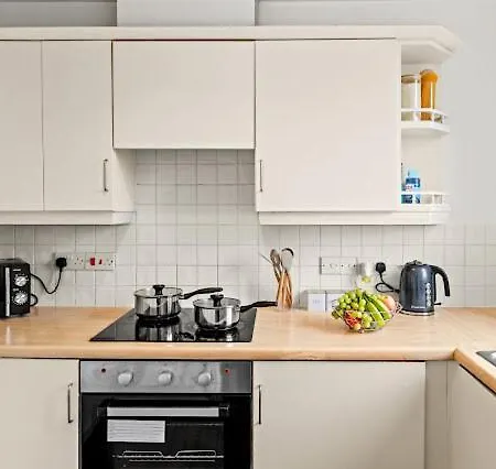 Arosa Escape- Modern2 Bed Suite,sleeps 5,free Parking,ps4,kingbed,wifi,near Christies 公寓 曼彻斯特