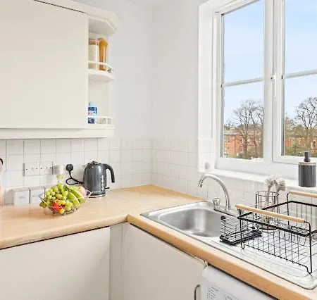 Arosa Escape- Modern2 Bed Suite,sleeps 5,free Parking,ps4,kingbed,wifi,near Christies * 曼彻斯特