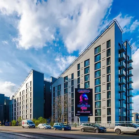 Stylish 1br Near Centre Salford Lägenhet *