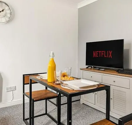公寓 Arosa Escape- Modern2 Bed Suite,sleeps 5,free Parking,ps4,kingbed,wifi,near Christies 曼彻斯特