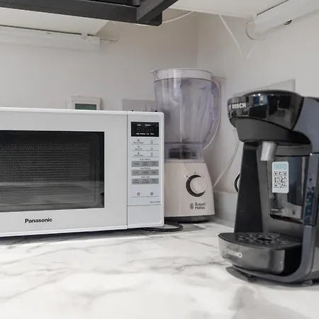 The Ideal Urban 4br - Coop - Etihad - Parking - Ev 맨체스터