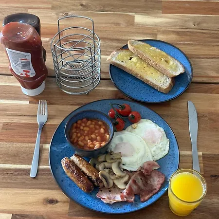 Hendham House - Near Etihad Stadium, Coop Live Arena, Ao Arena, Piccadilly Train Station & Centre Guest house