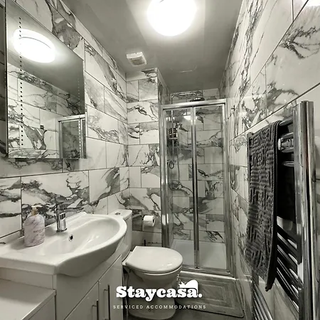 Spacious 5br In Leafy Withington Feriehus