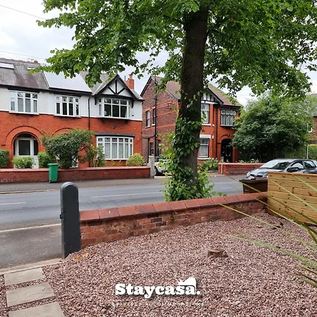 Spacious 5br In Leafy Withington Manchester
