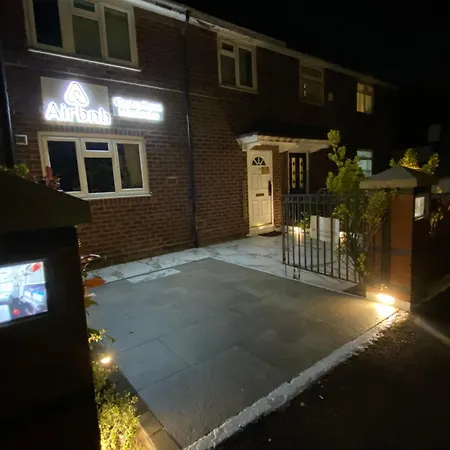 Clayton Homestay Manchester