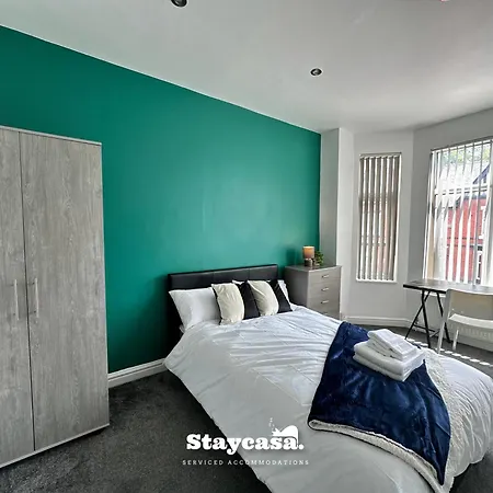 Daisybank Co-living - Private Self-cater Manchester