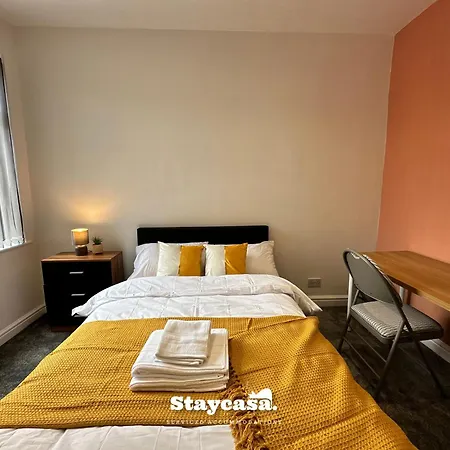 Daisybank Co-living - Private Self-cater * Manchester