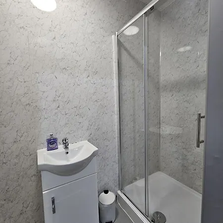 Landcross Co-living - Private Self-cater Сasa de vacaciones *