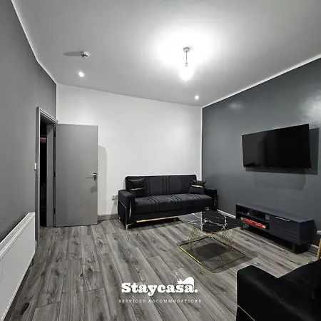 Landcross Co-living - Private Self-cater Сasa de vacaciones Mánchester