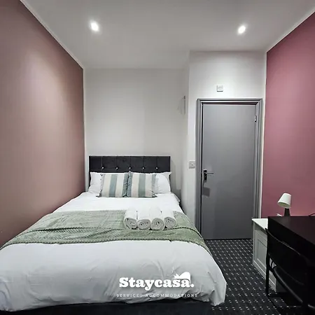 Landcross Co-living - Private Self-cater Prázdninový dům Manchester