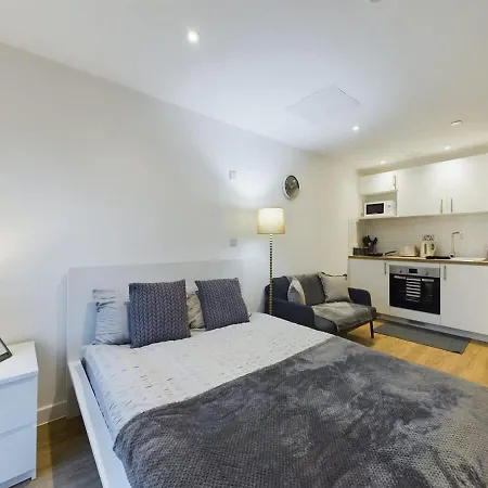 Comfortable In Cheltenham Mini-hôtel