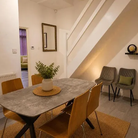 The Russell By Alexandra Park Casa vacanze *