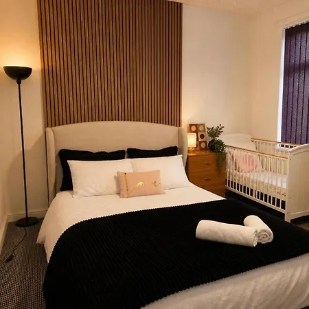 The Russell By Alexandra Park Dom wakacyjny Manchester