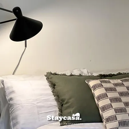 펜션 Stylish Interior Cosy Haven - On-street Parking *