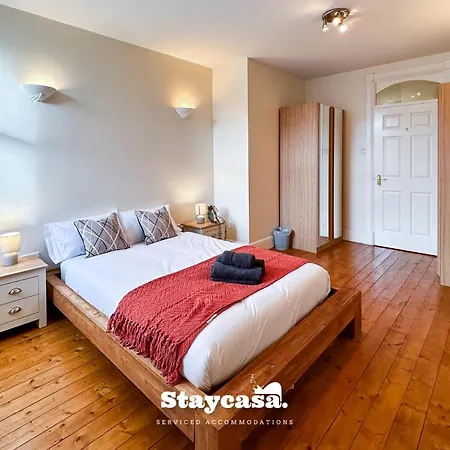 Apartment Whalley Range Hideaway 7mins To With Parking *