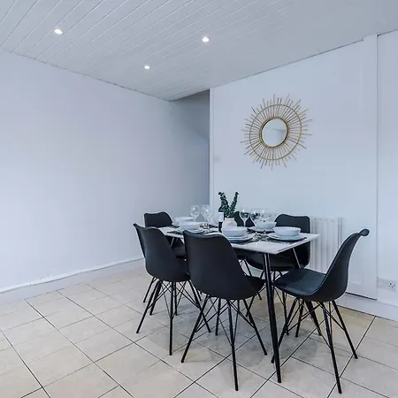 Сasa de vacaciones Spacious 2-bed 5mins To Co-op Live & Etihad Campus W Free Parking *