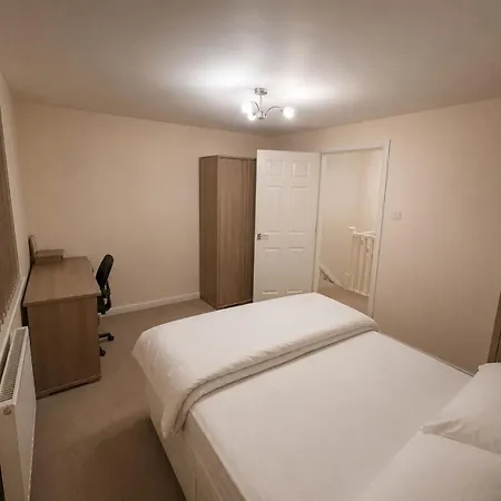 Vibrant Mcr Townhouse - Cc - Apollo - Sleeps14 Сasa de vacaciones *