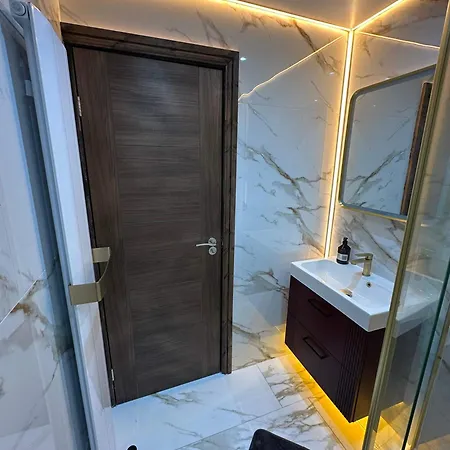 Luxehaus Mcr 曼彻斯特