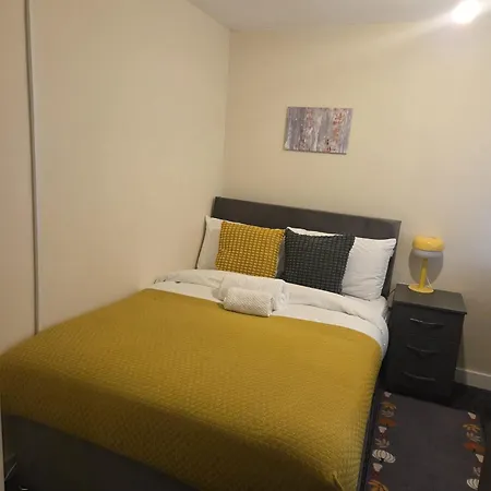 Glowhavenstay Daire Manchester