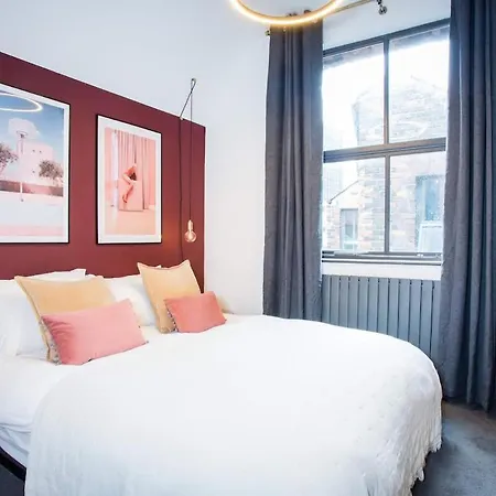 Stay Awhile - Spacious 2-Bed Duplex Nq - Bts 4 Манчестер